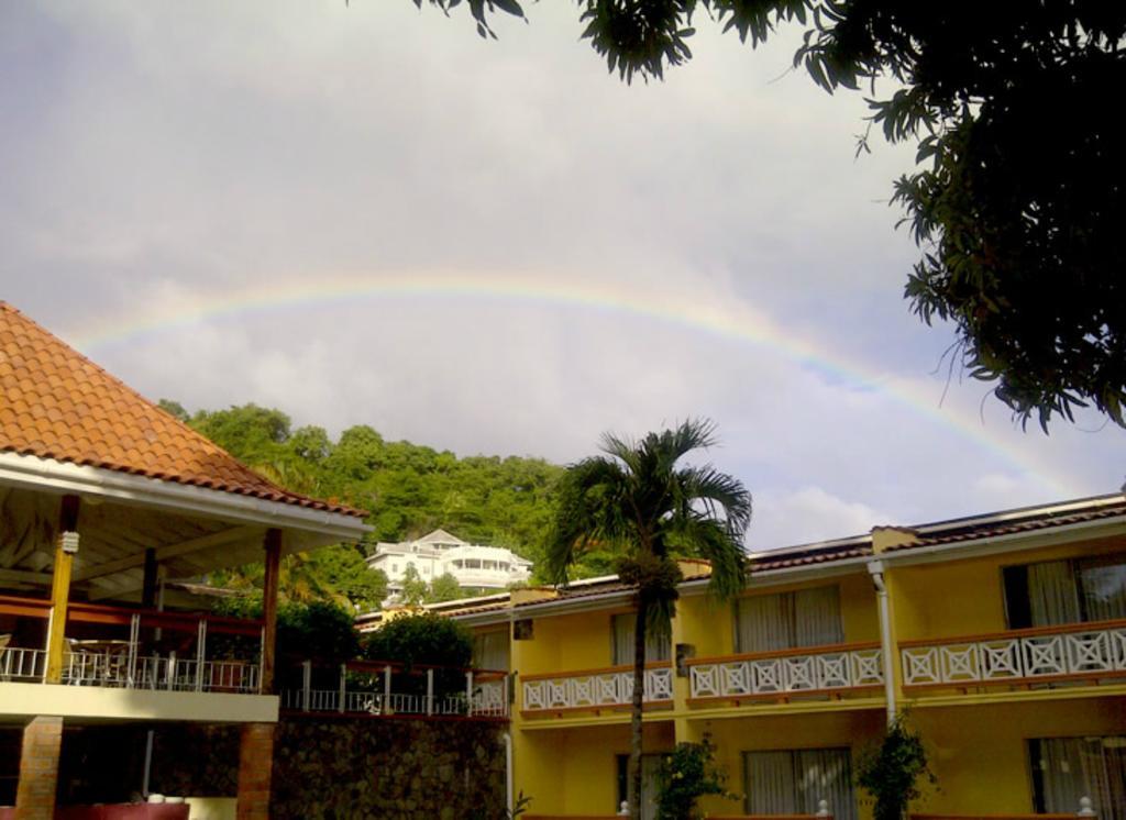 Sunset Shores Beach Hotel Kingstown Bagian luar foto