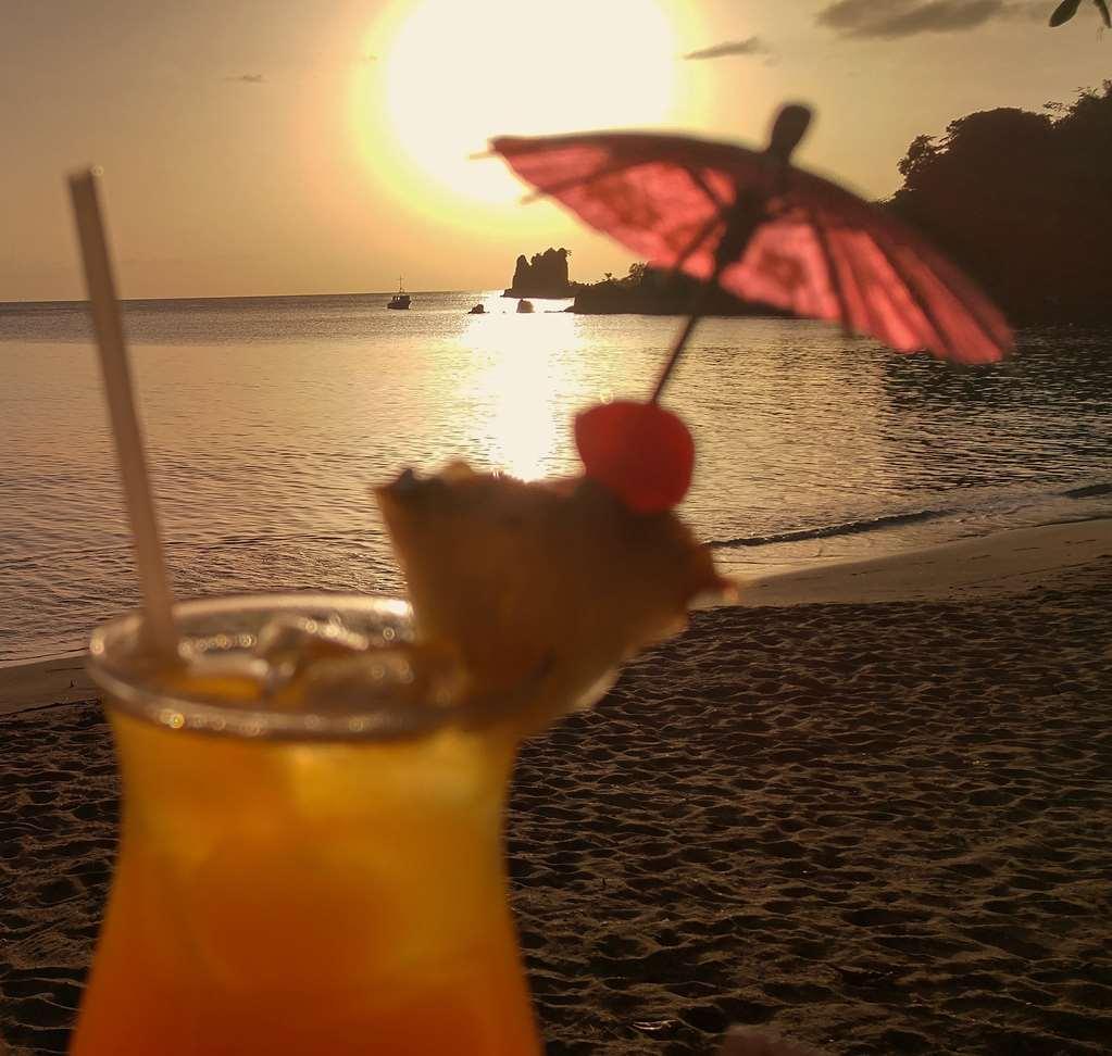 Sunset Shores Beach Hotel Kingstown Bagian luar foto