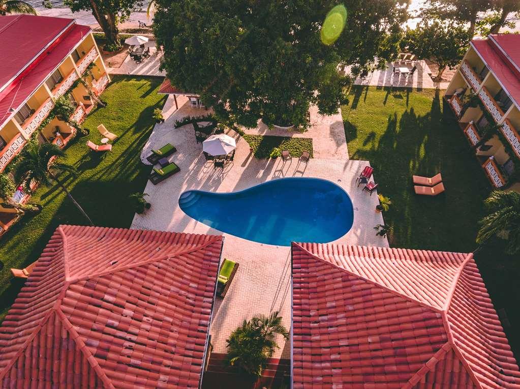 Sunset Shores Beach Hotel Kingstown Bagian luar foto