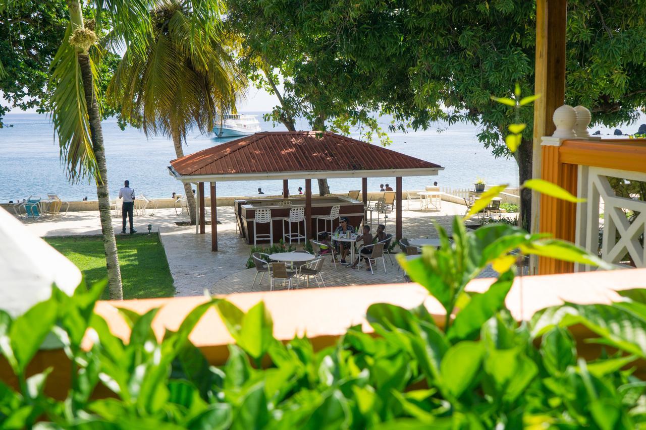 Sunset Shores Beach Hotel Kingstown Bagian luar foto