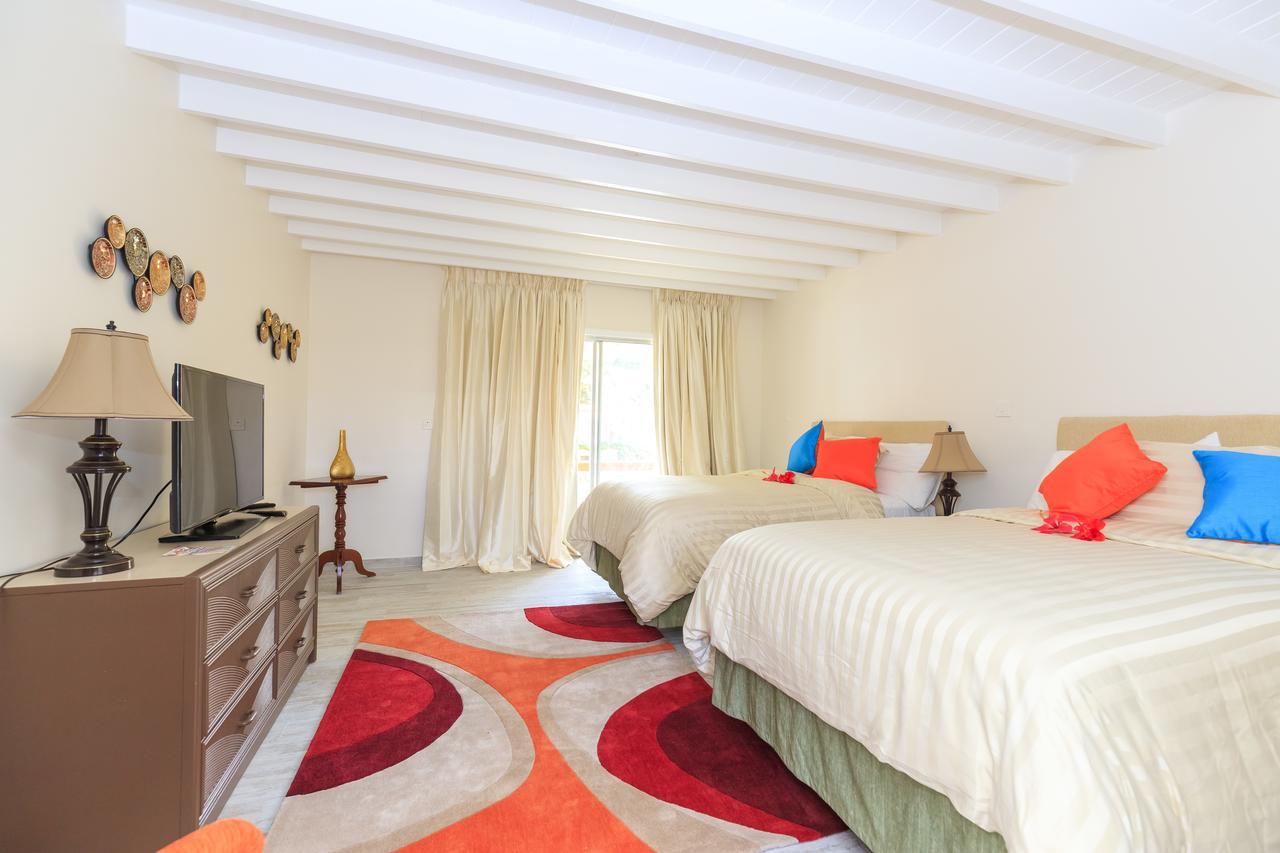 Sunset Shores Beach Hotel Kingstown Bagian luar foto